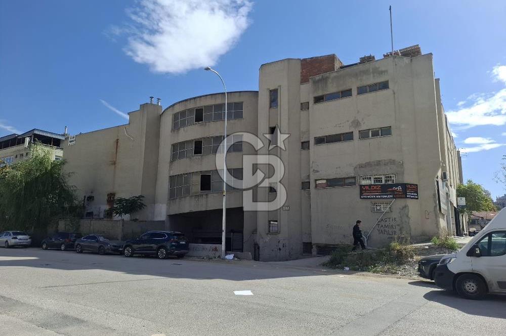ALİ KABAKÇI İŞ HANI ZEMİN KATTA SATILIK 135 M2 DEPO