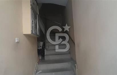 karşıyaka çarşı içinde 1+0 teraslı daire