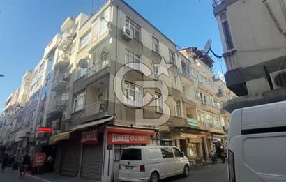 karşıyaka çarşı içinde 1+0 teraslı daire