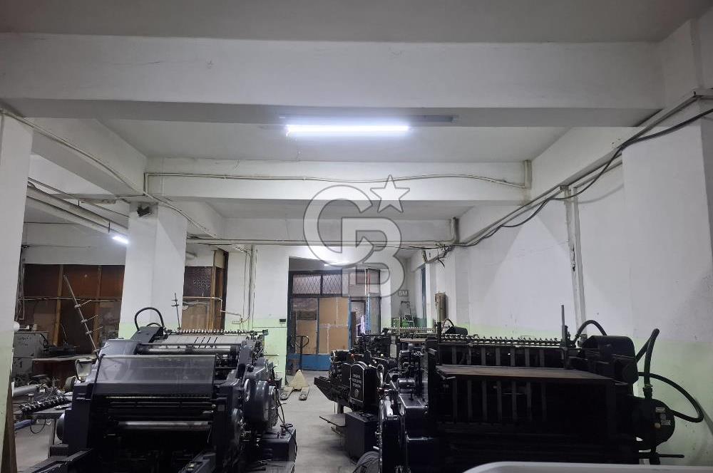 ALİ KABAKÇI İŞ HANI ZEMİN KATTA SATILIK 135 M2 DEPO