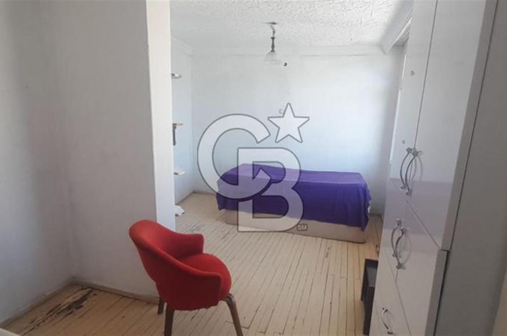 karşıyaka çarşı içinde 1+0 teraslı daire