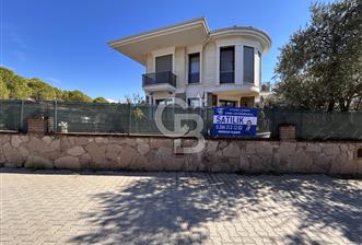 Ayvalık Sefa Çamlık’ta Satılık Villa