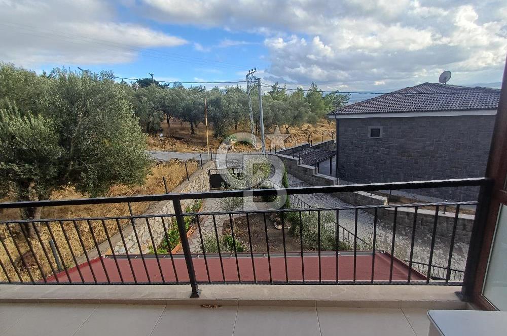 Balıkesir Edremit Pınarbaşı Köyü'nde Satılık Lüks Müstakil Ev