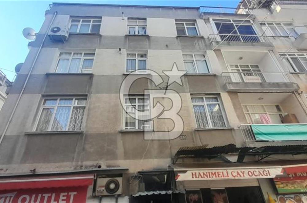 karşıyaka çarşı içinde 1+0 teraslı daire