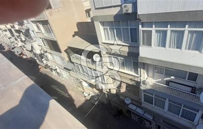 karşıyaka çarşı içinde 1+0 teraslı daire