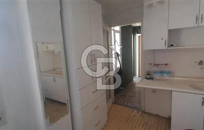 karşıyaka çarşı içinde 1+0 teraslı daire