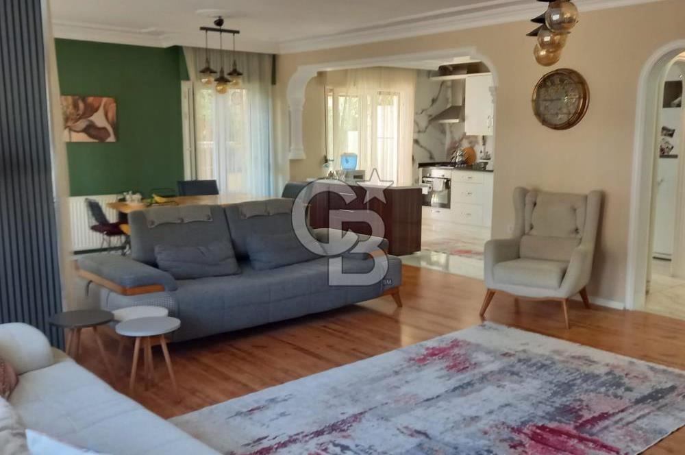 SEFERİHİSAR CAMİKEBİR MAHALLESİ HAVUZLU SİTE İÇİNDE 3+1 DAİRE