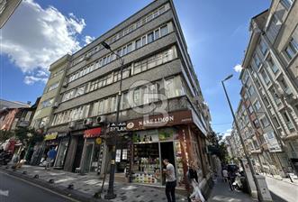 ŞİŞLİ BARUTHANE CADDESİNDE SATILIK 2+1 DAİRE