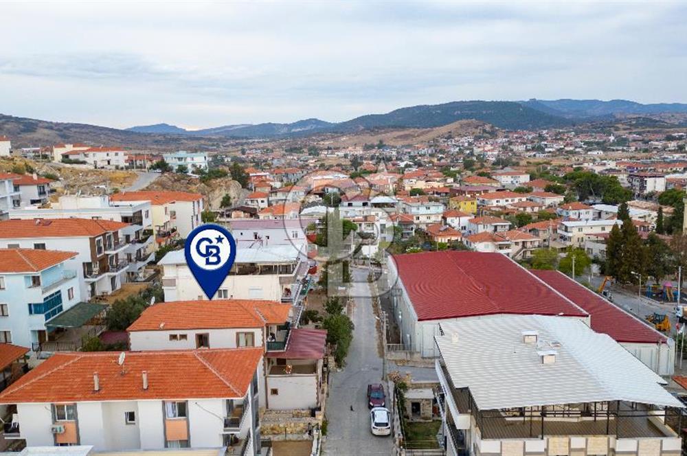 Foça Kazım Dirik Mah. Satılık 2+1 Müstakil Girişli Daire