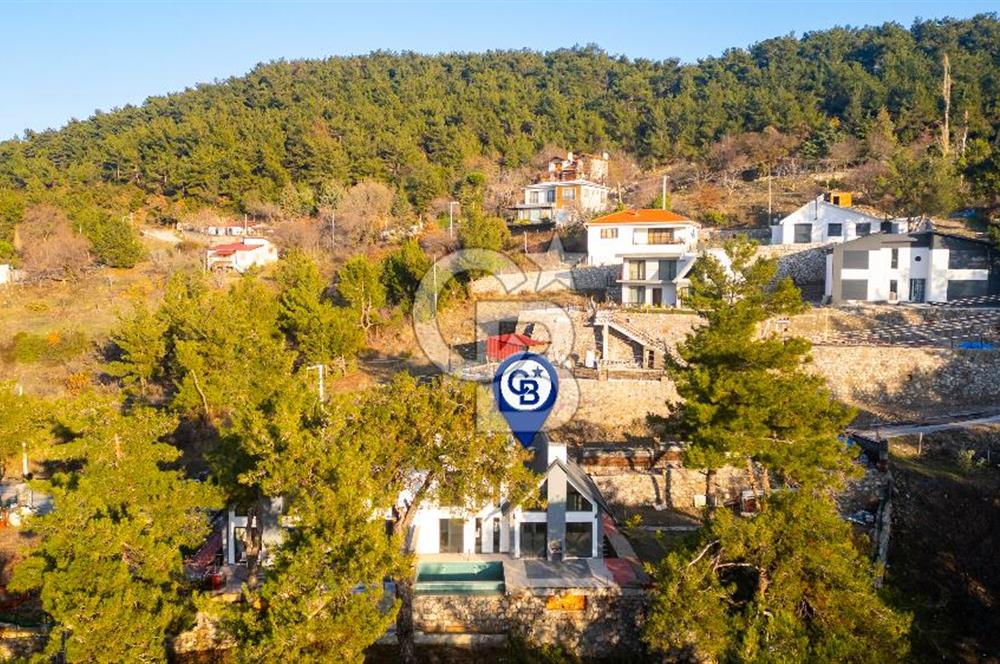 Manisa Yunusemre Gökçeler'de Satılık Loft Havuzlu Villa