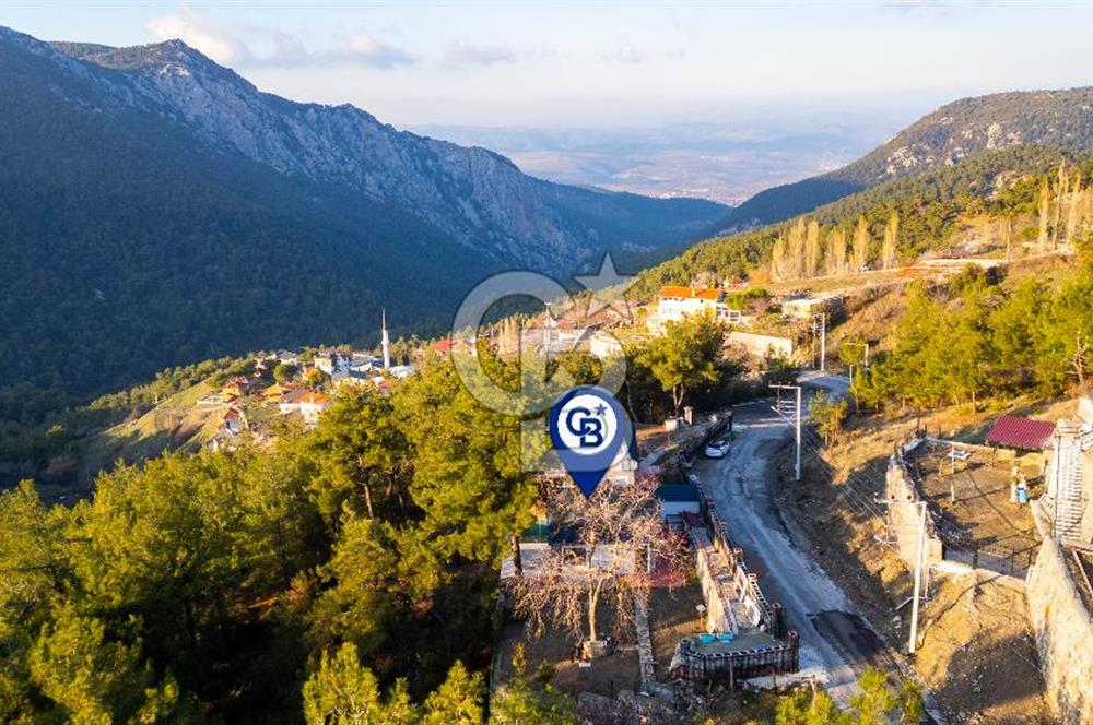 Manisa Yunusemre Gökçeler'de Satılık Loft Havuzlu Villa