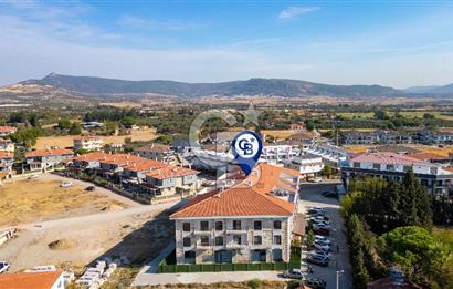 Foça Bağarası Hacıveli Mah. Satılık 2+1 Merkezi Konum Daire