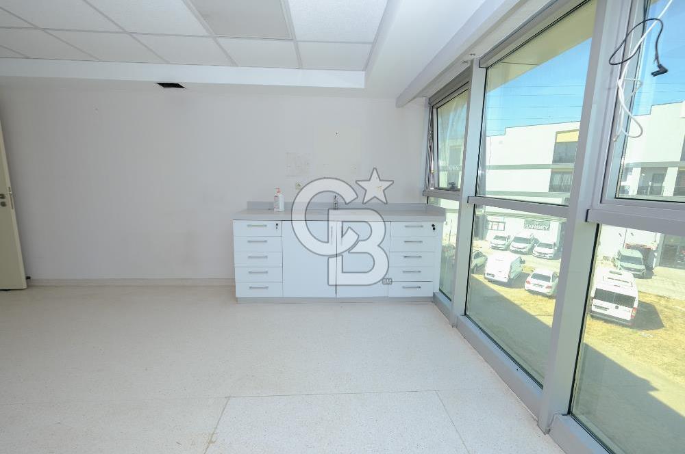Özlücede Hastane Ruhsatlı 3 Katlı 1400 m2 Kiralık Komple Bina