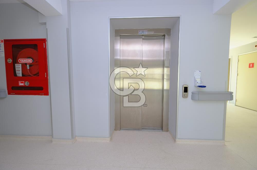 Özlücede Hastane Ruhsatlı 3 Katlı 1400 m2 Kiralık Komple Bina