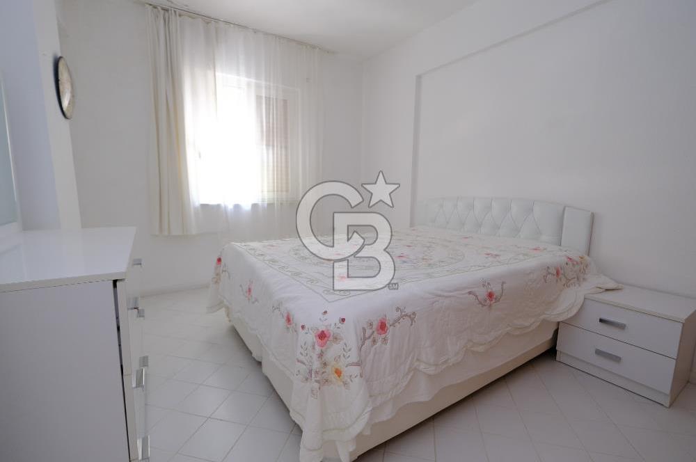 YALOVA ARMUTLUDA DENİZE SIFIR PLAJLI SİTE İÇİ 4+1 SATILIK VİLLA
