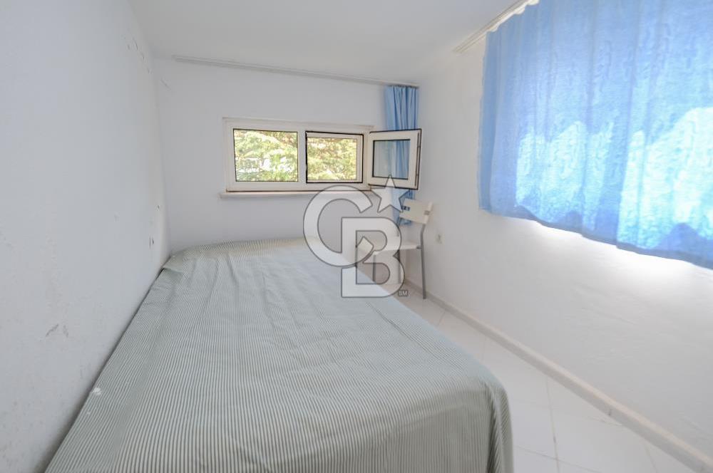 YALOVA ARMUTLUDA DENİZE SIFIR PLAJLI SİTE İÇİ 4+1 SATILIK VİLLA