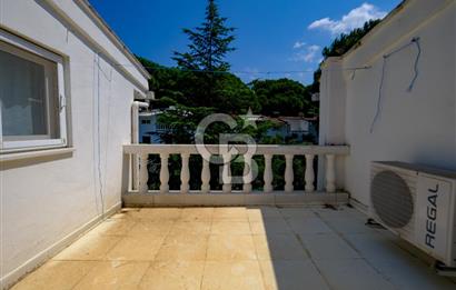 YALOVA ARMUTLUDA DENİZE SIFIR PLAJLI SİTE İÇİ 4+1 SATILIK VİLLA