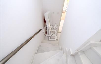 YALOVA ARMUTLUDA DENİZE SIFIR PLAJLI SİTE İÇİ 4+1 SATILIK VİLLA