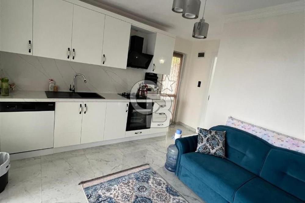 Foça Çanak Sitesi'nde Manzaralı Satılık Lüks Tadilatlı 2+2 Daire