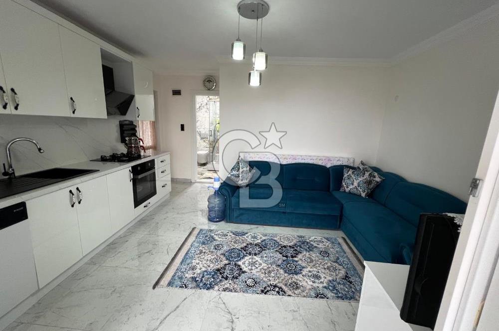 Foça Çanak Sitesi'nde Manzaralı Satılık Lüks Tadilatlı 2+2 Daire