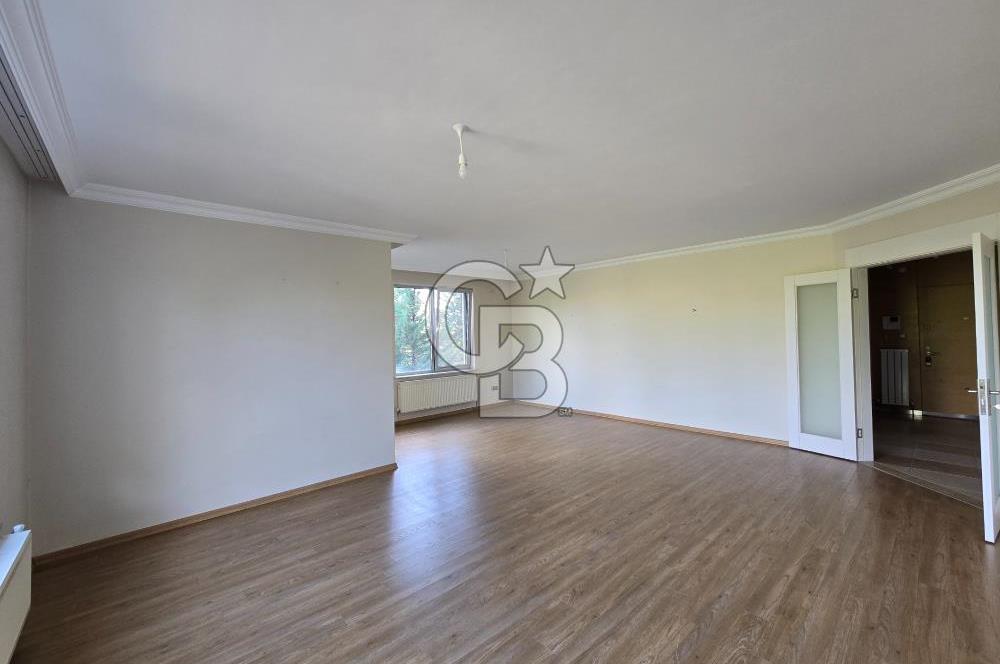 YAŞAMKENT'TE KONUTKENT YANI HAVUZLU SİTEDE 4+1 190 m2 DAİRE