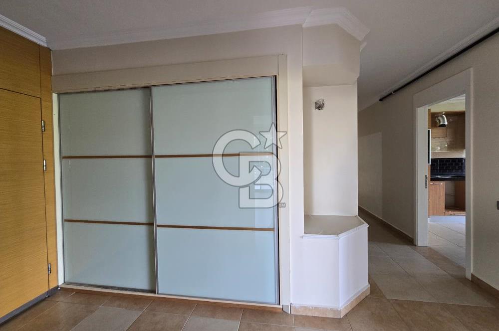 YAŞAMKENT'TE KONUTKENT YANI HAVUZLU SİTEDE 4+1 190 m2 DAİRE