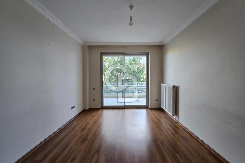 YAŞAMKENT'TE KONUTKENT YANI HAVUZLU SİTEDE 4+1 190 m2 DAİRE