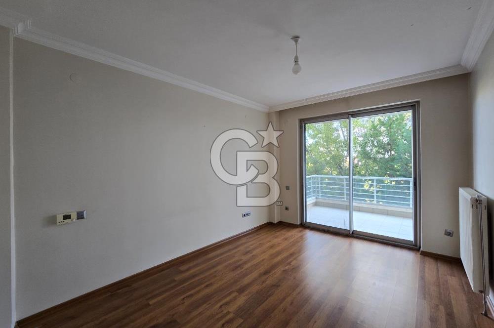 YAŞAMKENT'TE KONUTKENT YANI HAVUZLU SİTEDE 4+1 190 m2 DAİRE