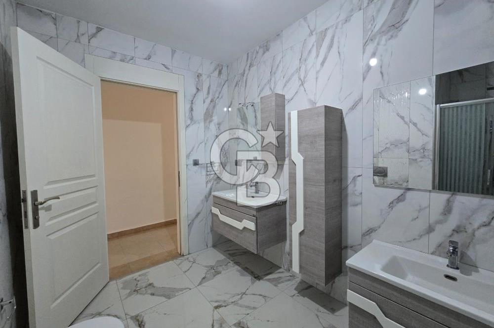 YAŞAMKENT'TE KONUTKENT YANI HAVUZLU SİTEDE 4+1 190 m2 DAİRE