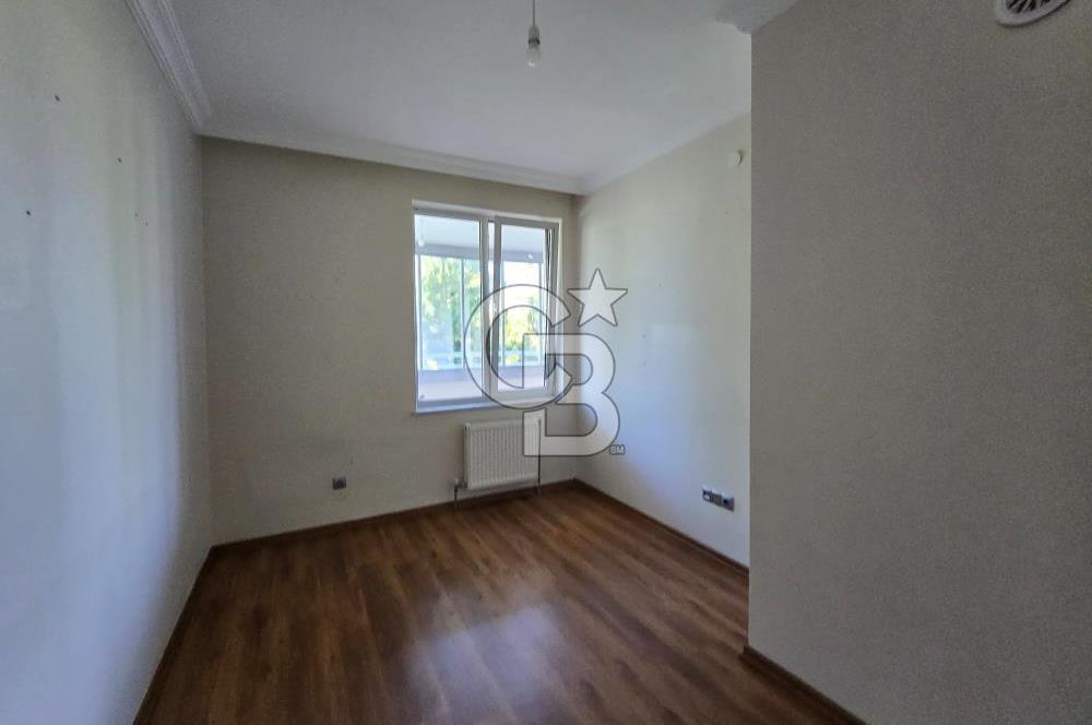 YAŞAMKENT'TE KONUTKENT YANI HAVUZLU SİTEDE 4+1 190 m2 DAİRE