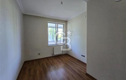 YAŞAMKENT'TE KONUTKENT YANI HAVUZLU SİTEDE 4+1 190 m2 DAİRE