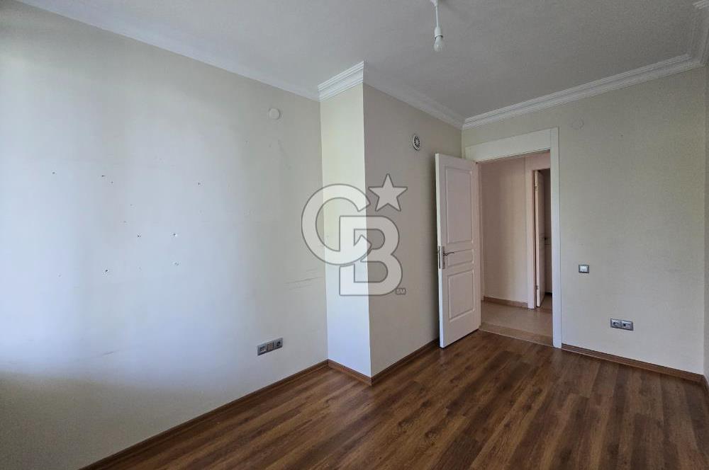 YAŞAMKENT'TE KONUTKENT YANI HAVUZLU SİTEDE 4+1 190 m2 DAİRE