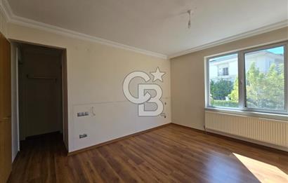 YAŞAMKENT'TE KONUTKENT YANI HAVUZLU SİTEDE 4+1 190 m2 DAİRE