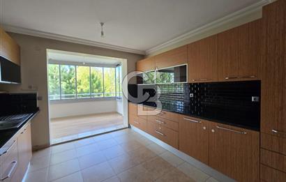 YAŞAMKENT'TE KONUTKENT YANI HAVUZLU SİTEDE 4+1 190 m2 DAİRE