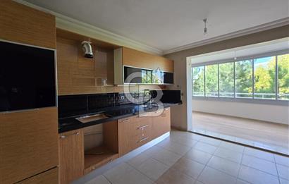YAŞAMKENT'TE KONUTKENT YANI HAVUZLU SİTEDE 4+1 190 m2 DAİRE