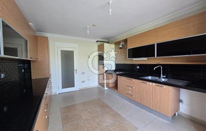 YAŞAMKENT'TE KONUTKENT YANI HAVUZLU SİTEDE 4+1 190 m2 DAİRE
