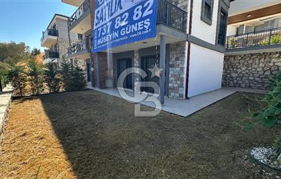 Karaburun Saip'te Deniz Manzaralı Geniş Bahçeli 3+1 Tripleks