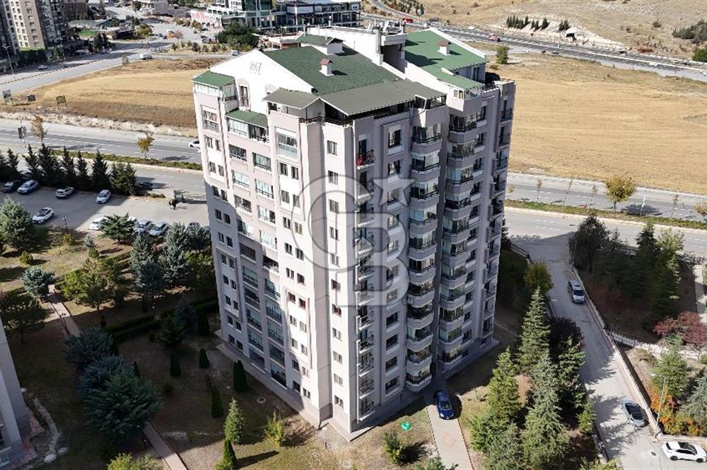 Yaşamkent Gülbeng Sitesi'nde Full Yapılı 4+1 Satılık Daire