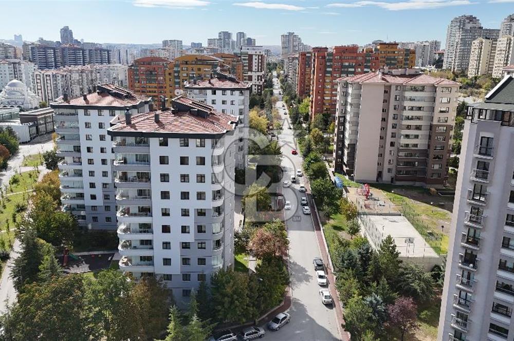 Yaşamkent Gülbeng Sitesi'nde Full Yapılı 4+1 Satılık Daire