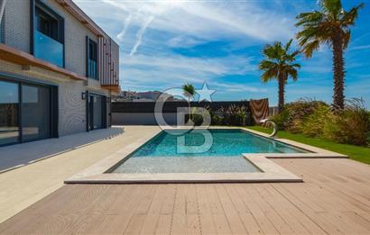 Çeşme ovacık'ta satılık muhteşem villa