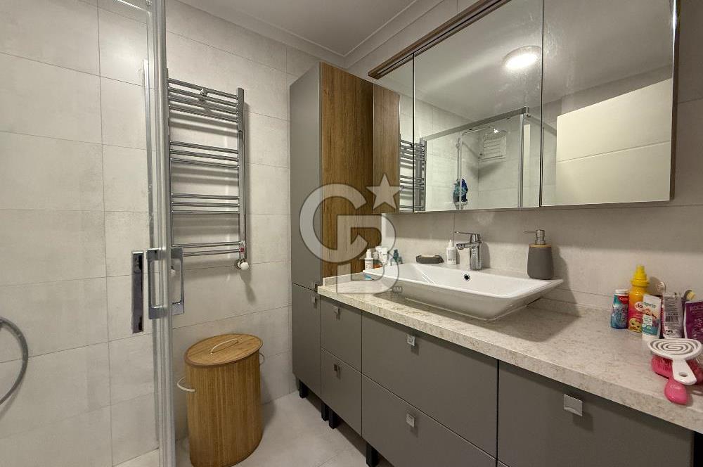 Yaşamkent Gülbeng Sitesi'nde Full Yapılı 4+1 Satılık Daire