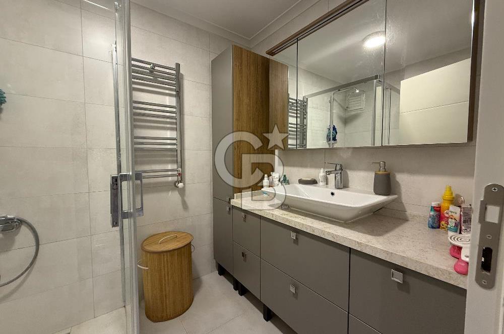 Yaşamkent Gülbeng Sitesi'nde Full Yapılı 4+1 Satılık Daire