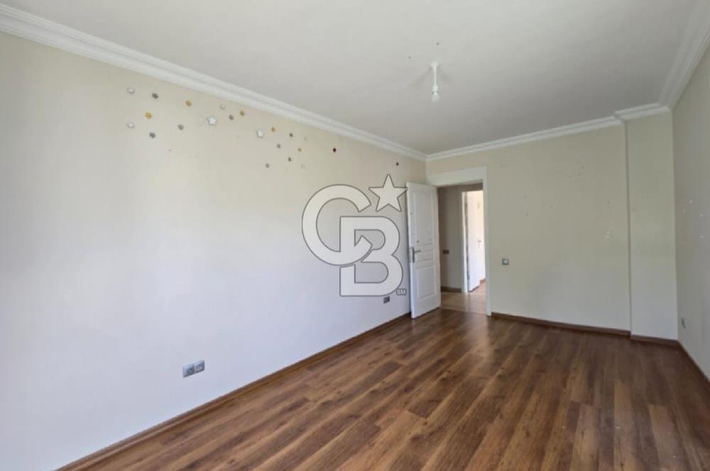YAŞAMKENT'TE KONUTKENT YANI HAVUZLU SİTEDE 4+1 190 m2 DAİRE
