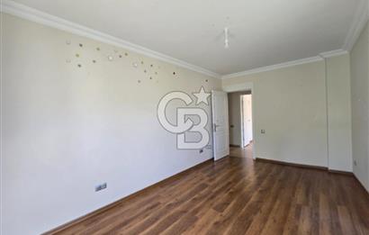 YAŞAMKENT'TE KONUTKENT YANI HAVUZLU SİTEDE 4+1 190 m2 DAİRE