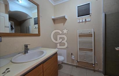 YAŞAMKENT'TE KONUTKENT YANI HAVUZLU SİTEDE 4+1 190 m2 DAİRE