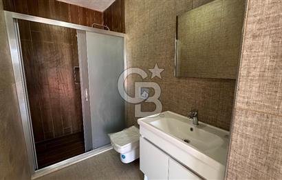 Karaburun Saip'te Deniz Manzaralı Geniş Bahçeli 3+1 Tripleks