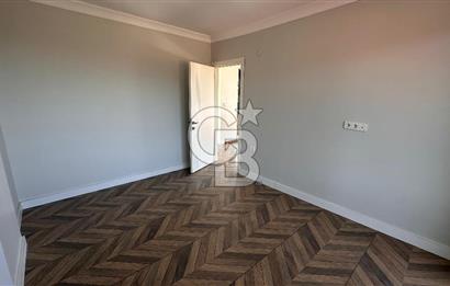 Karaburun Saip'te Deniz Manzaralı Geniş Bahçeli 3+1 Tripleks