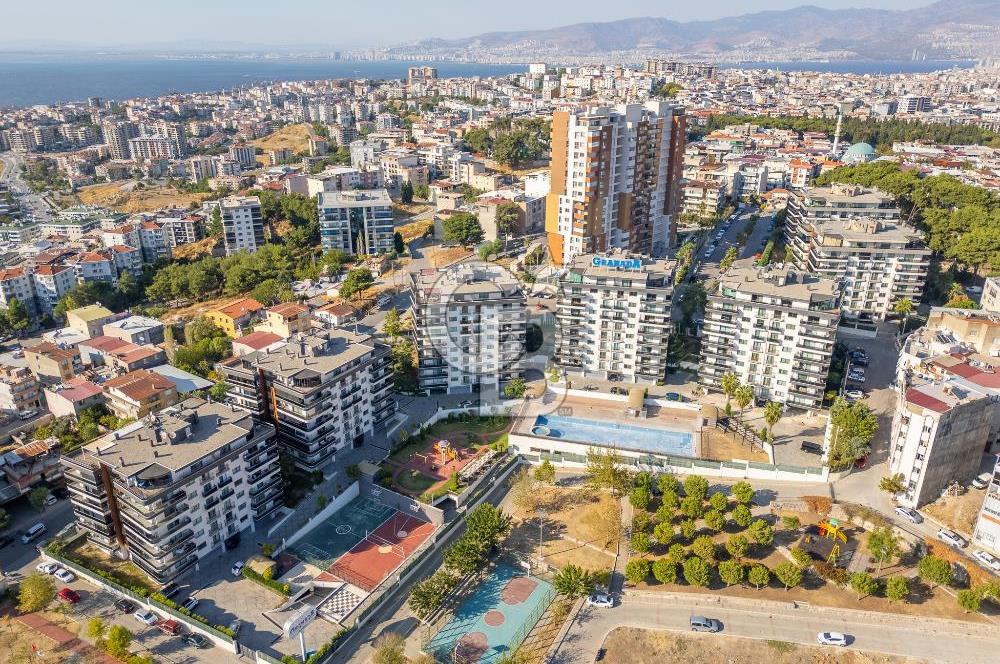 Granada Sitesi’nde Panoramik İzmir Manzaralı 3+1 Lüx Daire 