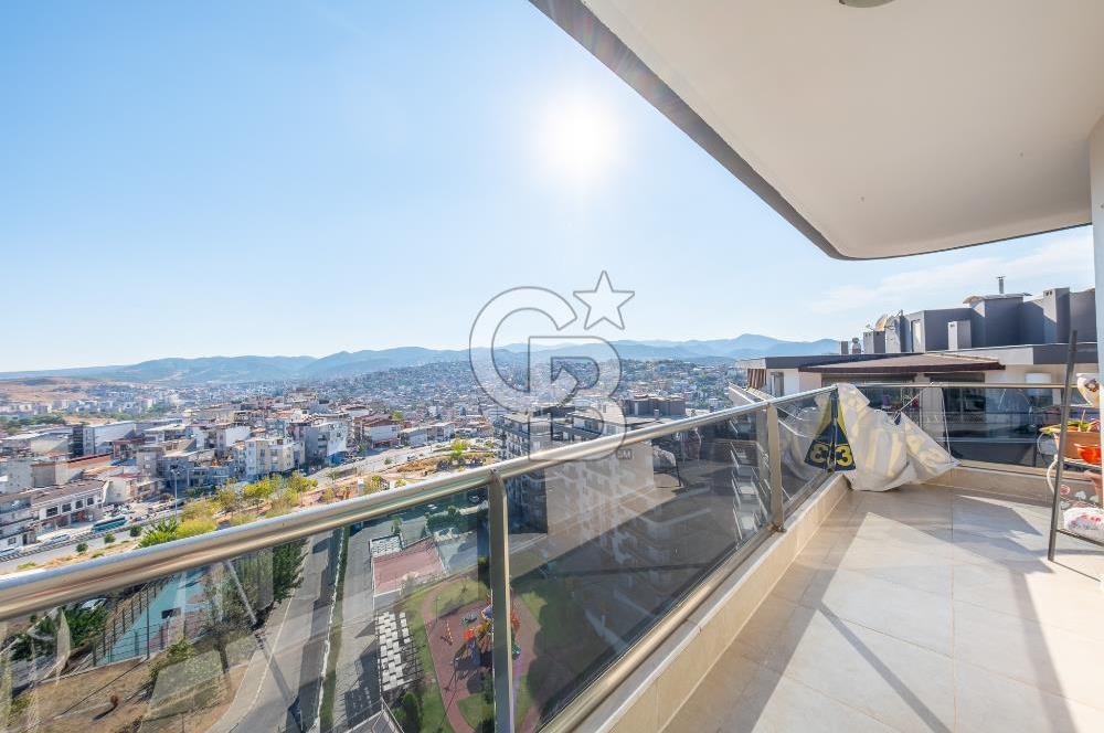 Granada Sitesi’nde Panoramik İzmir Manzaralı 3+1 Lüx Daire 