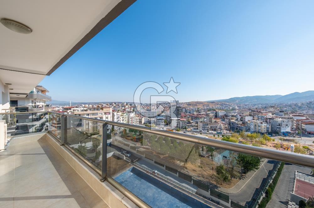 Granada Sitesi’nde Panoramik İzmir Manzaralı 3+1 Lüx Daire 